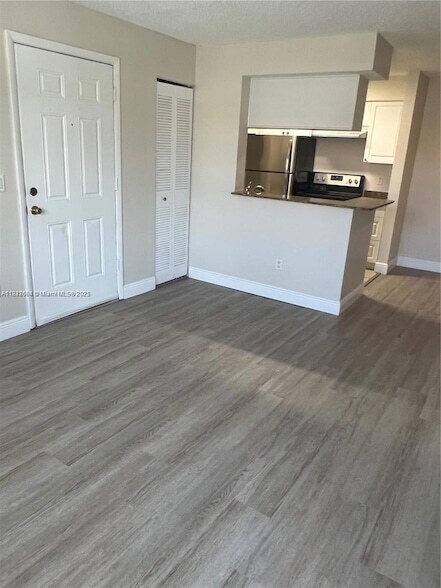 Building Photo - 1263 SW 46th Ave