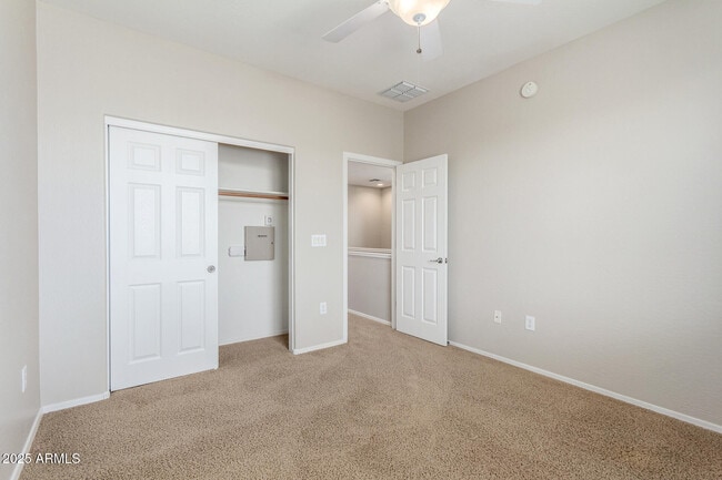 Building Photo - 15240 N 142nd Ave