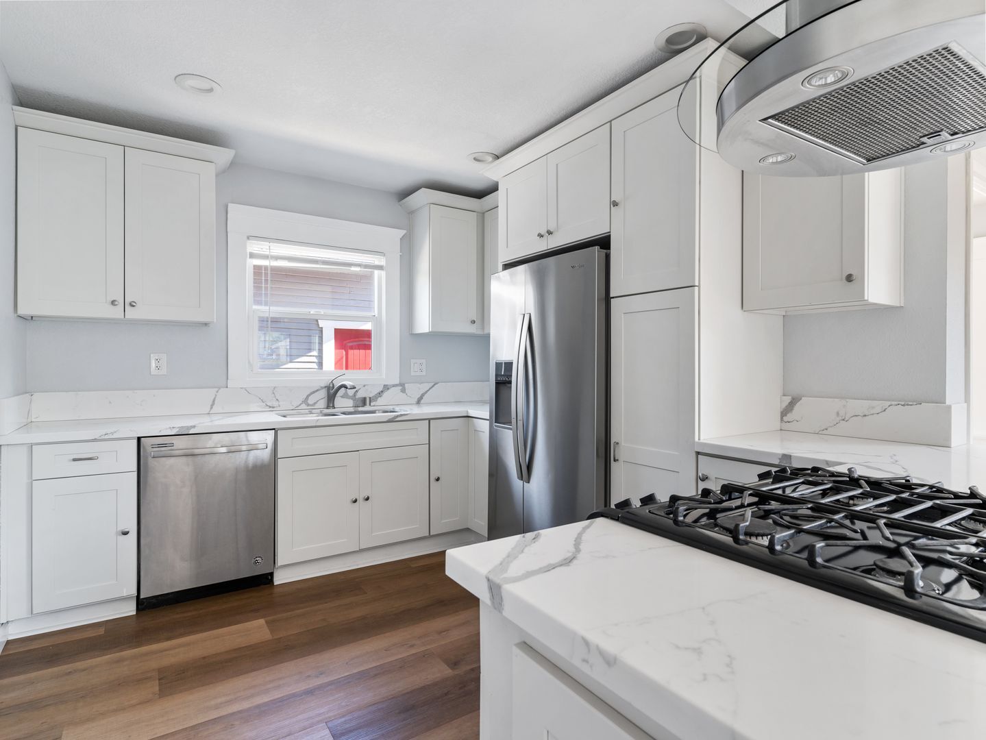 Building Photo - 1926 Lime Ave