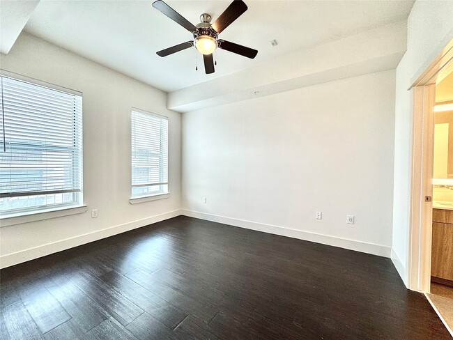 Building Photo - 3120 Smith St