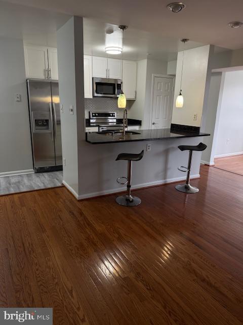 Building Photo - 2051 Alice Ave