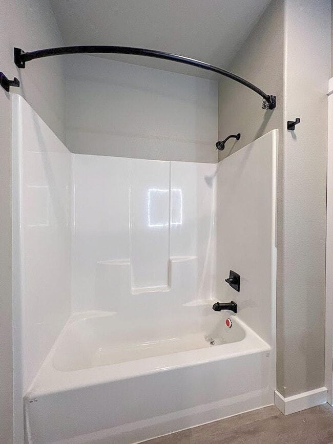 Building Photo - Pet Friendly 2 bed/ 2 bath unit at Soldier Ridge!