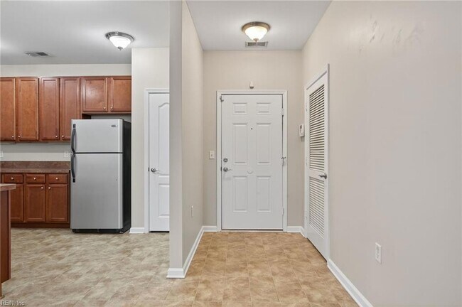 Building Photo - 5212 Nuthall Dr
