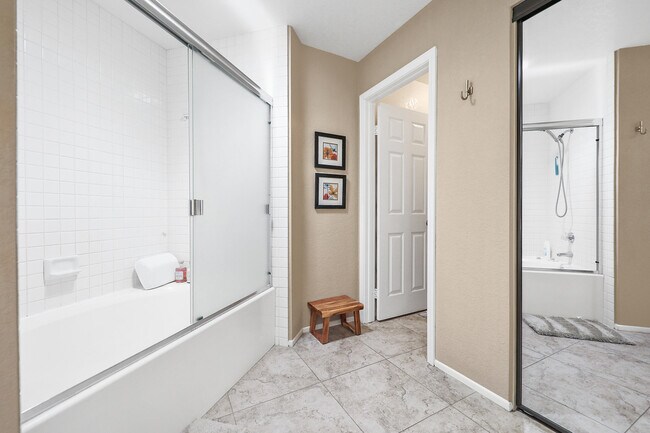 Building Photo - 42315 Liolios Dr