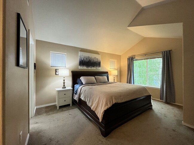 Building Photo - Modern 2 Bedroom + Bonus Room Townhome Near Nike with Dual En Suites, Balcony & Attached Garage