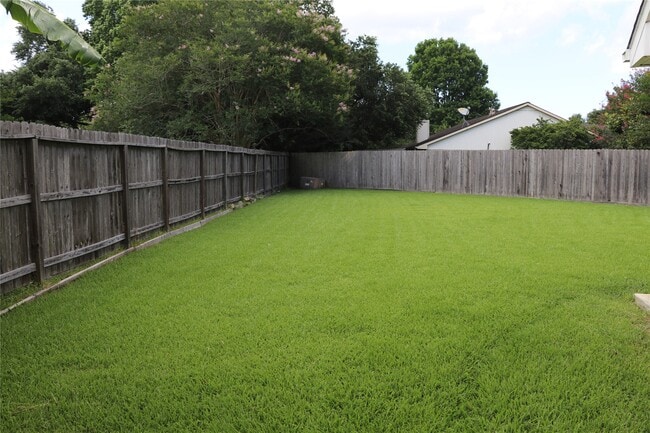 Building Photo - 414 Windhollow Cir