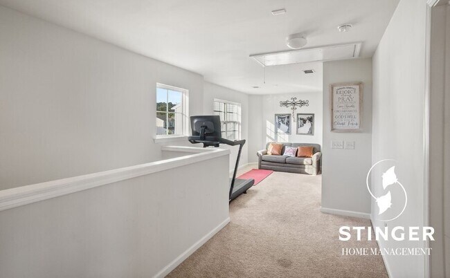 Building Photo - 75 Keowee Ln