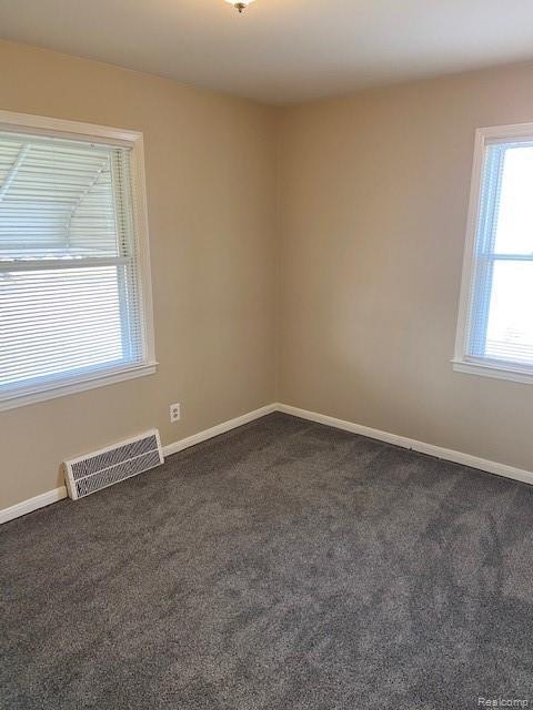 Building Photo - 4863 Niagara St