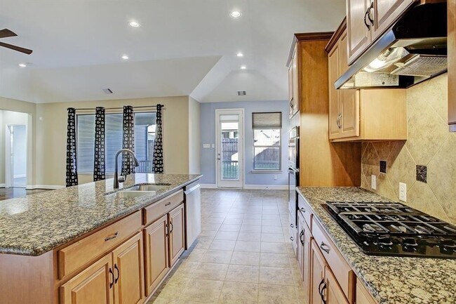 Building Photo - 11022 Avery Oaks Ln