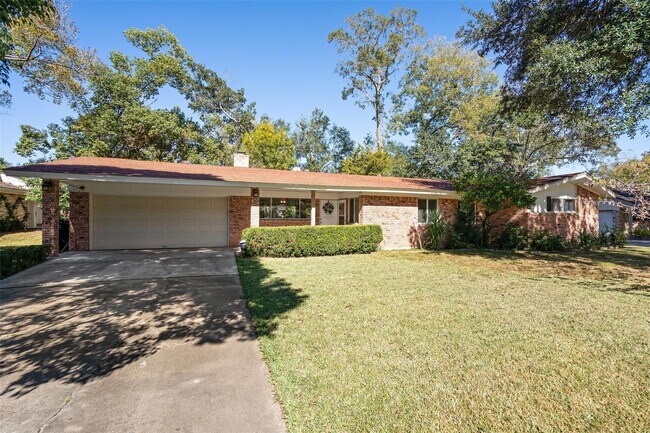 Building Photo - 9214 Bronco Dr