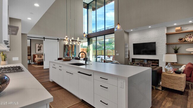 Building Photo - 6525 E Cave Creek Rd