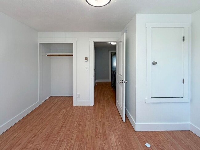 Building Photo - 525 Cinderella Loop