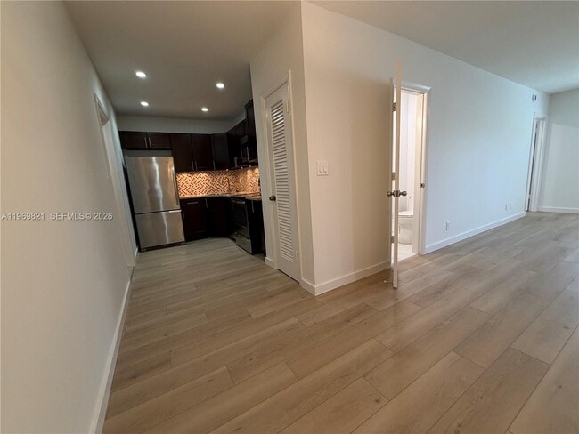 Building Photo - 2426 SE 17th St