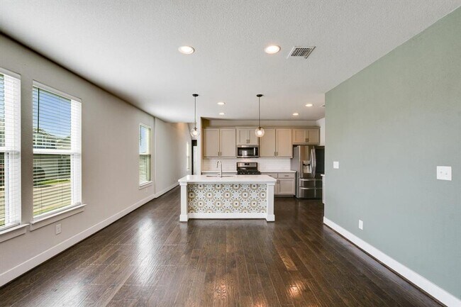 Building Photo - 5826 Aviano Rd
