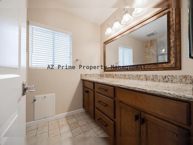 Building Photo - 1610 E Windjammer Way