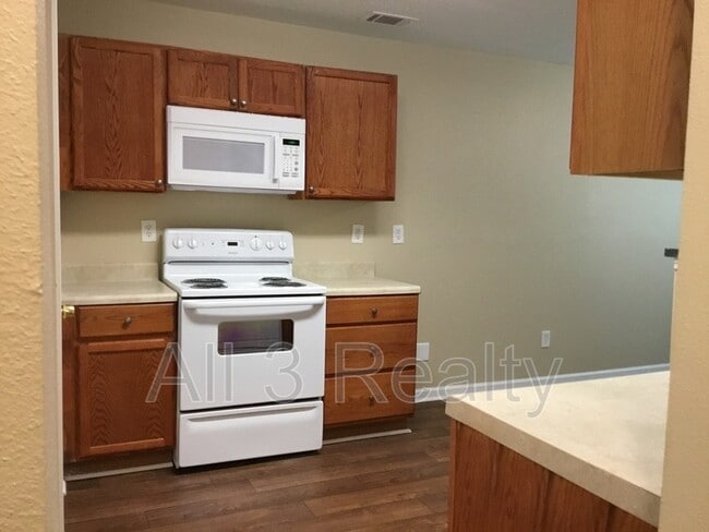Building Photo - 4132 Ravenwood Ct