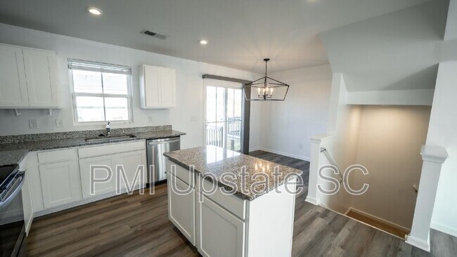 Building Photo - 226 Coldwater Creek Ct