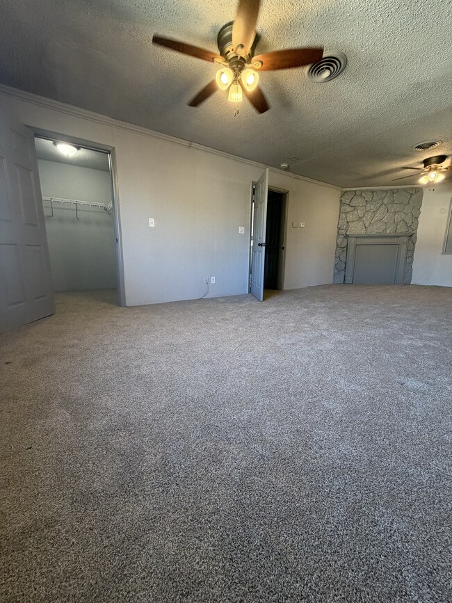 Building Photo - 507 S 1st St