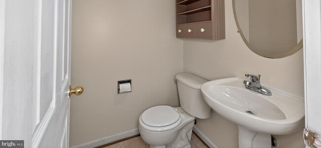 Building Photo - 2483 Lakeside Drive