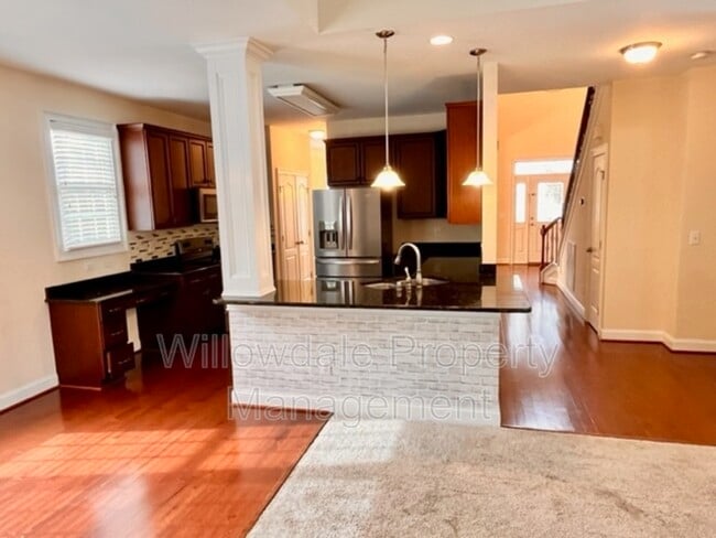 Building Photo - 121 Orianna Dr