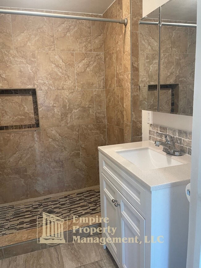 Building Photo - 4950 Barger Dr