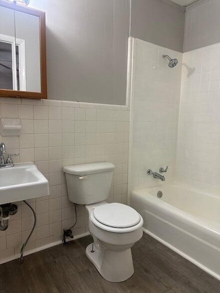Building Photo - 363 Highland Ave NW