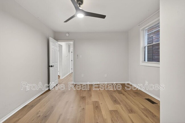 Building Photo - 1316 22nd St