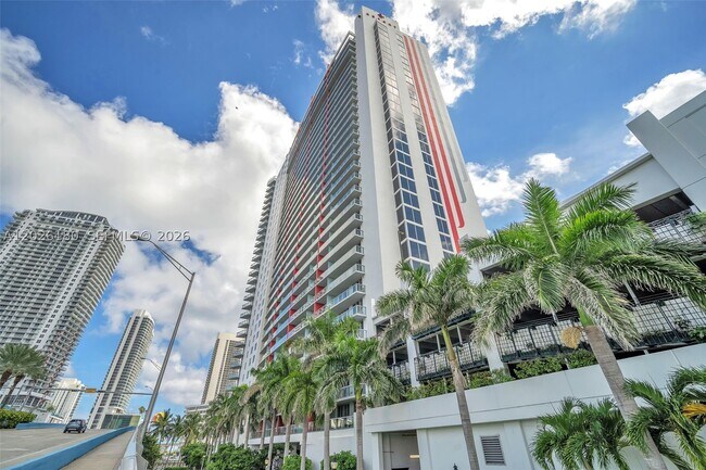 Building Photo - 2602 E HALLADALE T3105