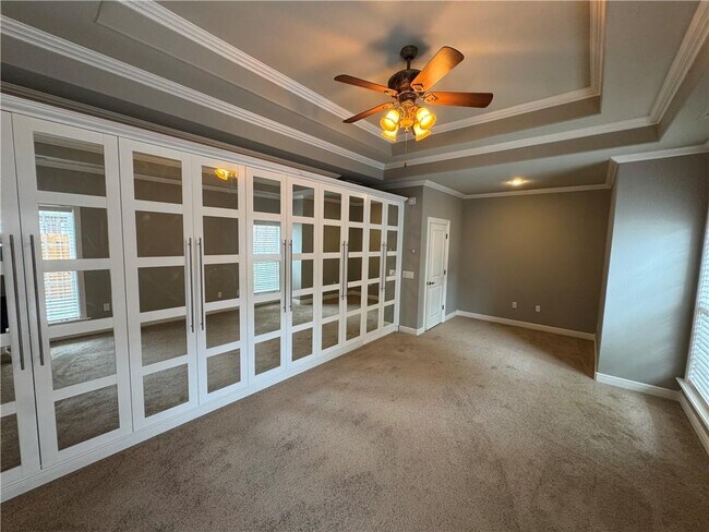 Building Photo - 407 Lyndal Ln