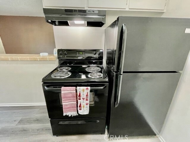 Building Photo - 686 E Cottonwood Rd