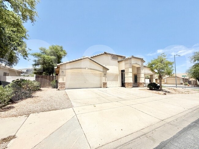 Building Photo - 16510 W Baden Ave