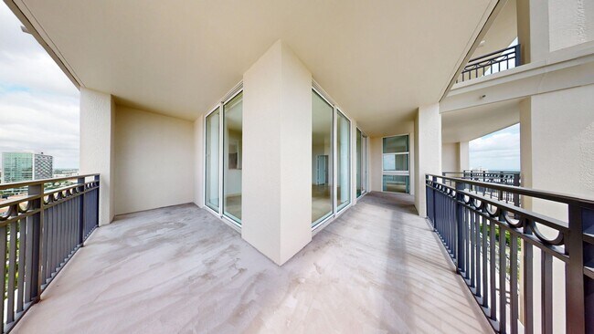 Building Photo - 550 Okeechobee Blvd