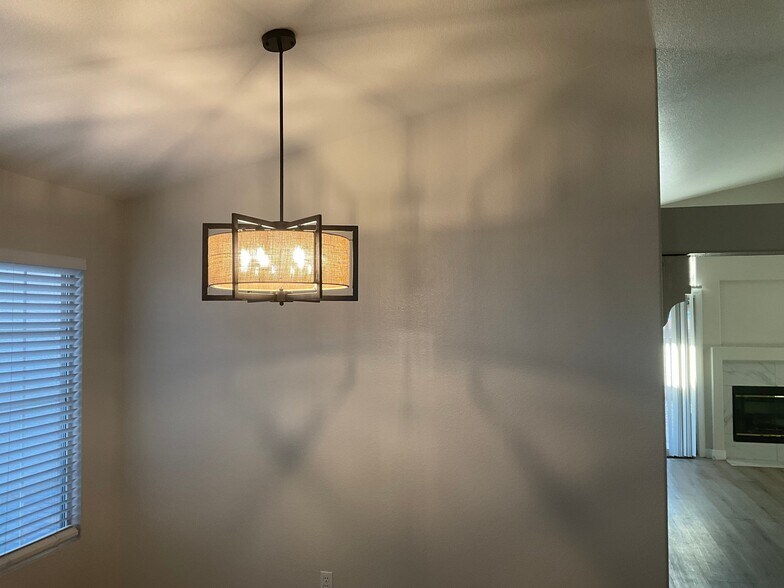 Building Photo - 6088 Bing Cherry Dr
