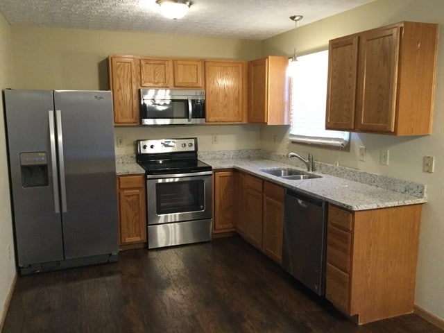 Building Photo - 383 Wheatfield Dr