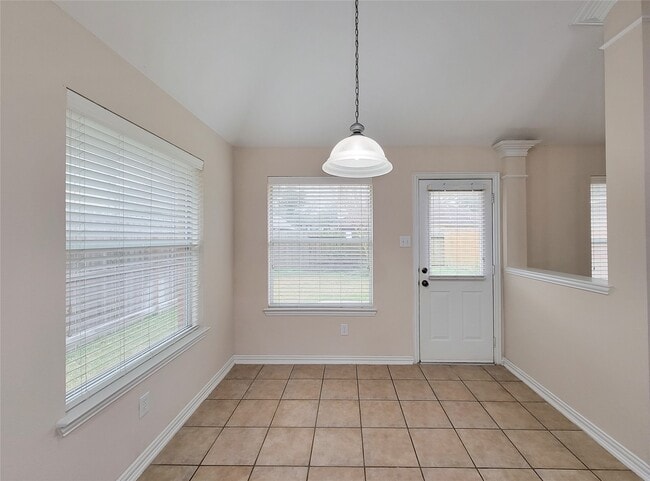 Building Photo - 6806 Haley Ct