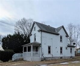 Building Photo - 315 Sullivan St