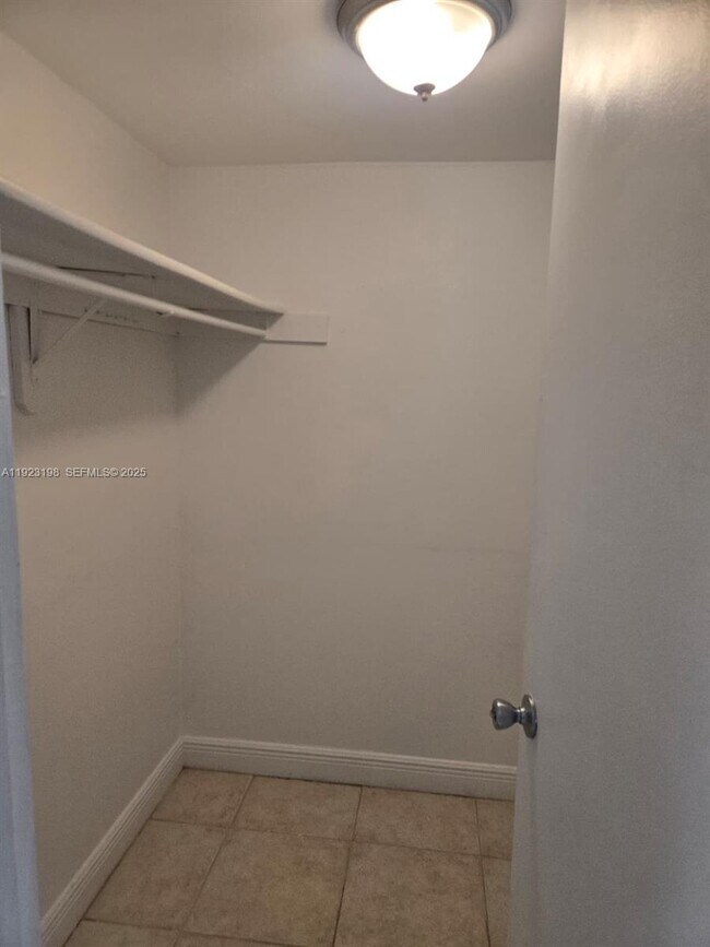 Building Photo - 488 NW 165th St