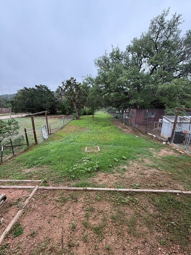 Building Photo - 1441 Hidden Acres Rd