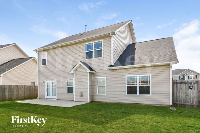 Building Photo - 743 Breeders Cup Dr