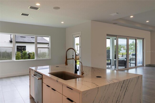 Building Photo - 9004 Santorini Dr