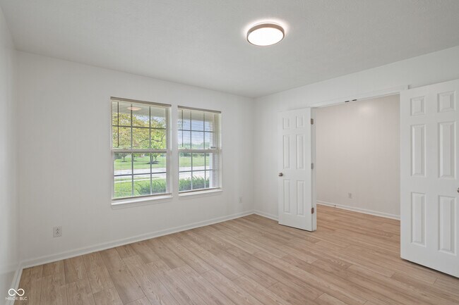 Building Photo - 2310 Liatris Dr