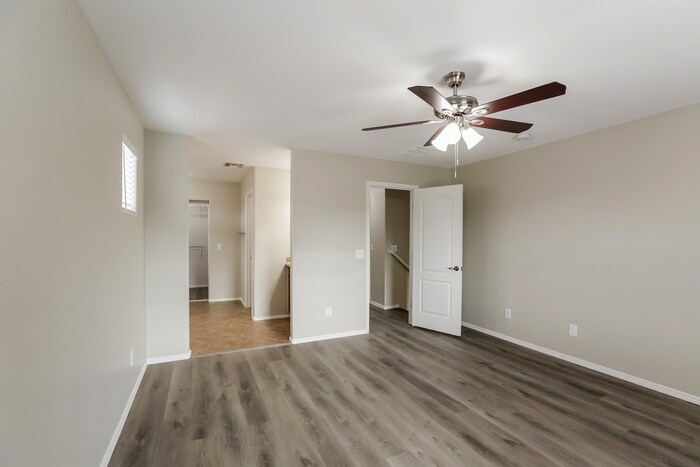 Building Photo - 2094 S Heron Ln