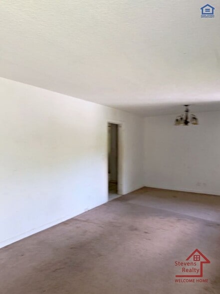 Building Photo - 409 Donaldson Rd