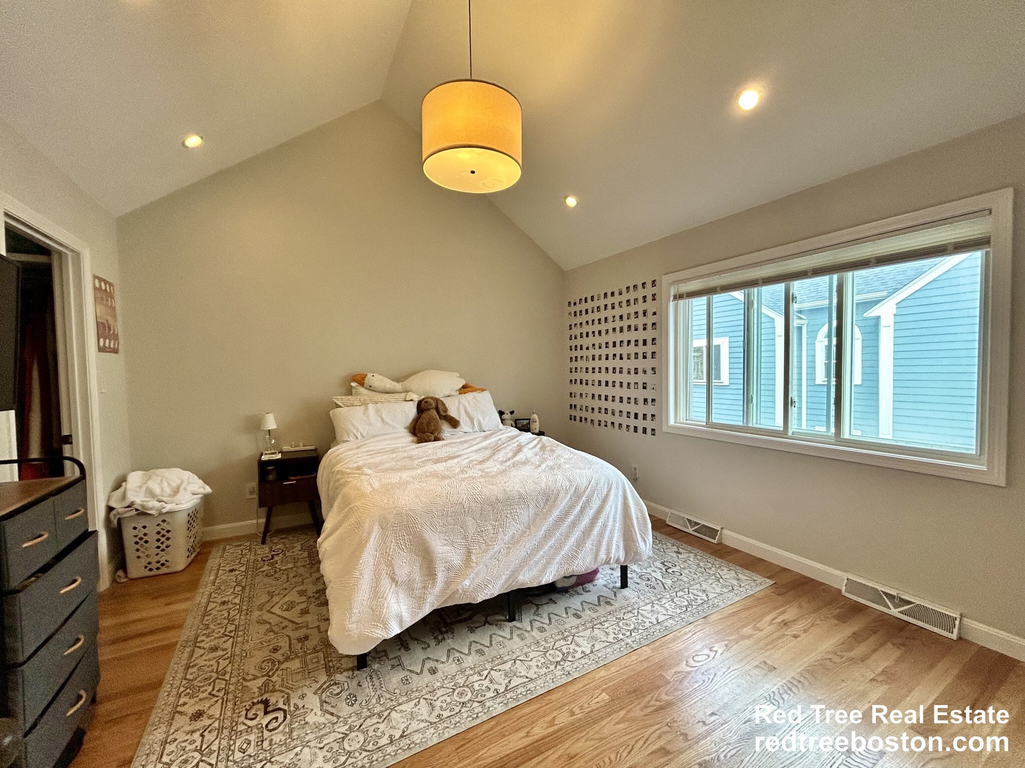 Building Photo - 329 W 4th St