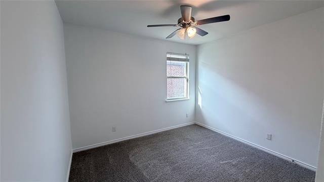 Building Photo - 631 Maverick St