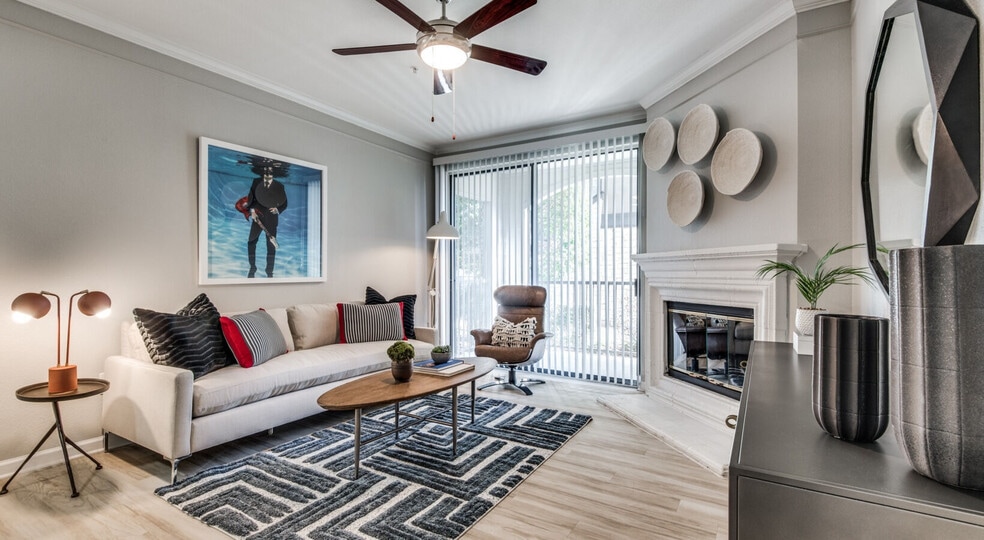 Building Photo - The Vincent