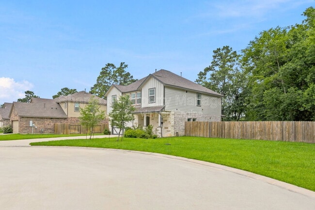 Building Photo - 1202 Vilamoura Ct