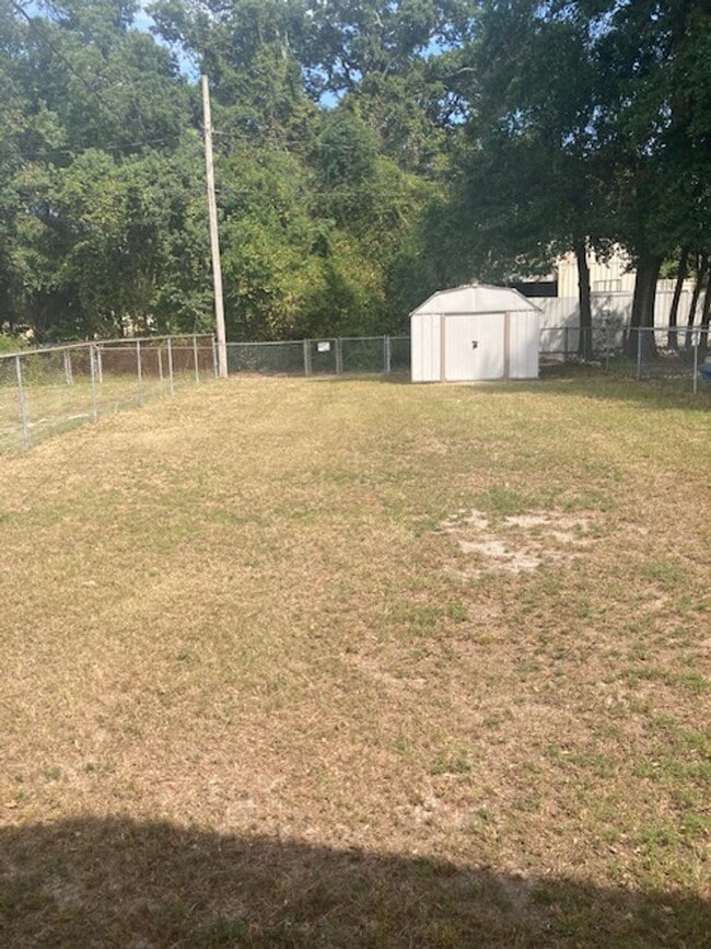 Building Photo - Gulfport 2 Bedroom