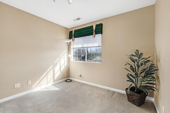 Building Photo - 639 Mercado Ct