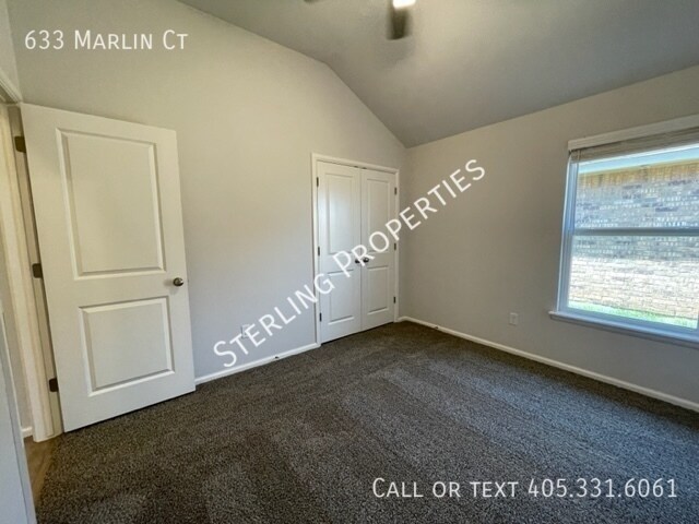 Building Photo - 633 Marlin Ct